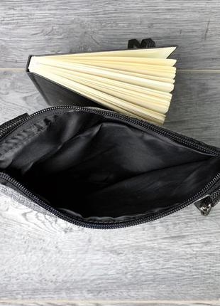 Мужская сумка через плечо  черная с светло серыми вставками4 фото