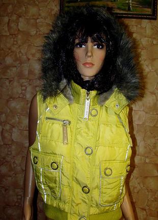 Жилетка(безрукавка) river island р.14