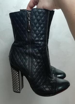 Ботінки, чобітки на байці