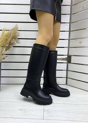 Женские кожаные сапоги