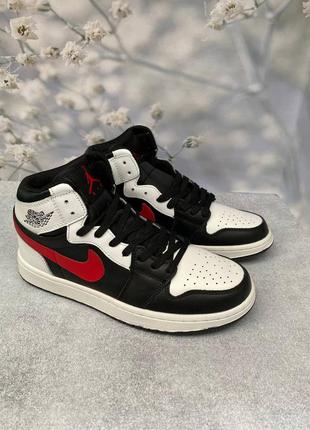 Мужские демисезонные высокие кожаные черно-белые с красным кроссовки nike fall air jordan 1 🆕