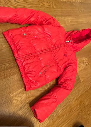 Зимовий пуховик benetton на 140 зростання. 400 грн
