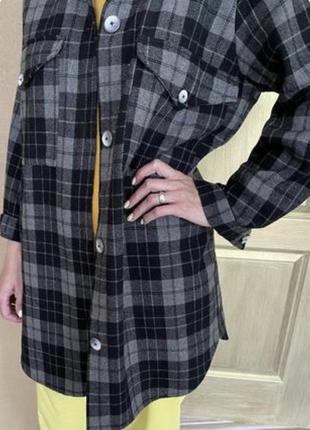 Тёплая удлинённая рубашка в клетку ручной работы