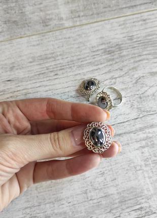 Серебряный нарядный набор сережки и кольцо 19р  с камнем гематитом5 фото