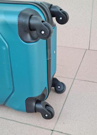 Дорожній чемодан валіза carbon8 фото