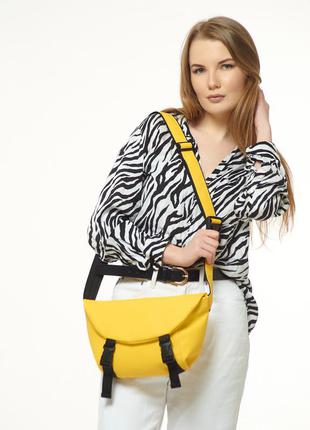 Новинка! стильна сумка через плече і на пояс для модниць і для вашої зручності в жовтому кольорі4 фото