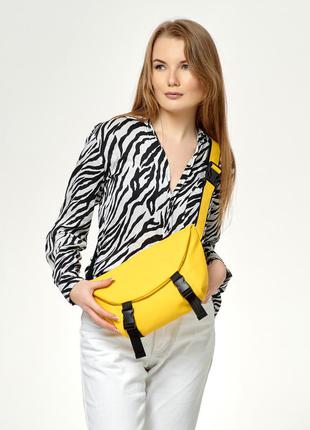 Новинка! стильна сумка через плече і на пояс для модниць і для вашої зручності в жовтому кольорі5 фото
