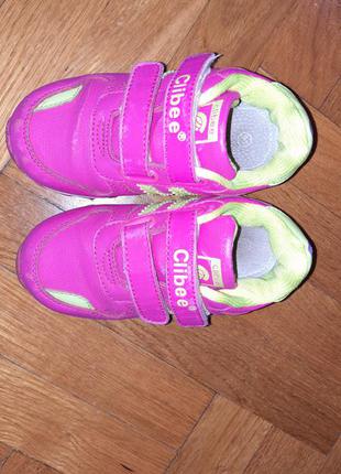 Кроссовки детские 26 р.