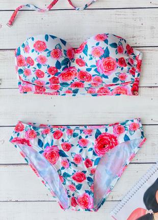 Купальник з щільною чашкою