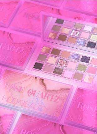 Палетка теней huda beauty rose quartz eyeshadow palette8 фото