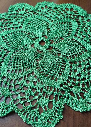 Салфетка крючком изумруд