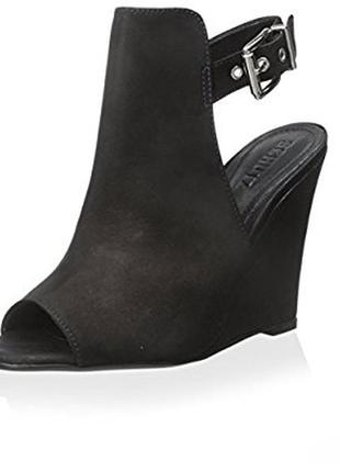 Босоніжки ботильйони schutz women's kila wedge1 фото