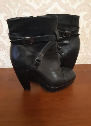 Ботінки, 39 розмір