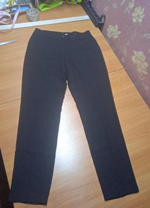 Черные офисные брюки 46 р,пот 41 см