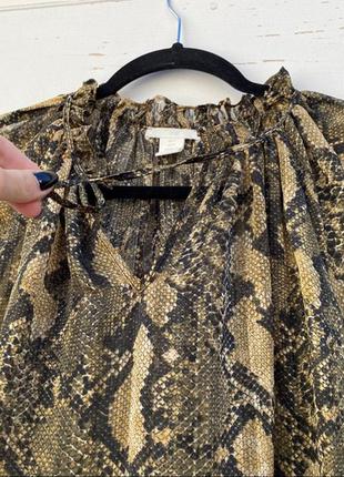 Блузка блуза из воздушной ткани с треугольный вырезом в змеиный принт анималистический h&m8 фото