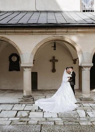 Весільне плаття