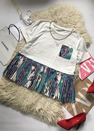 Шикарна блуза футболка з плісе у візерунок