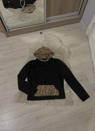 Худі з леопардовими вставками