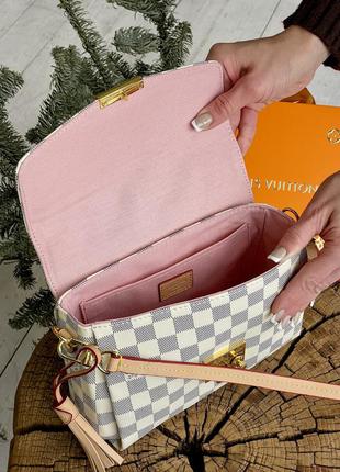 Нереальна жіноча шкіряна сумочка в стилі louis vuitton croisette біла з сірим3 фото