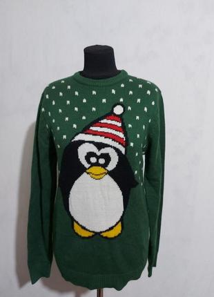Новогодний вязаный свитер с пингвином1 фото
