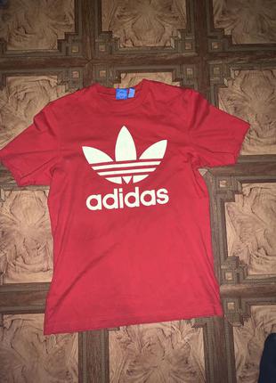 Футболка adidas