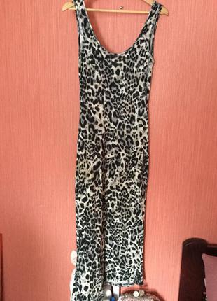 Длинное платье с леопардовым принтом1 фото