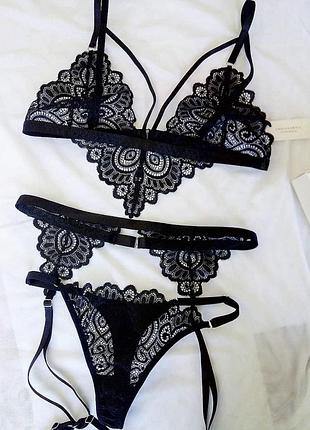 Кружевной комплект тройка