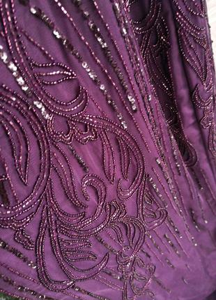 Идеальное баклажановое вечернее платье в пол обшитое бисером с разрезом на ноге9 фото