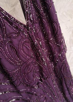 Идеальное баклажановое вечернее платье в пол обшитое бисером с разрезом на ноге10 фото