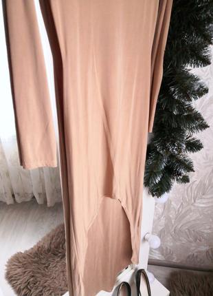 Бежеве базове вечірнє плаття зі шлейфом в підлогу3 фото