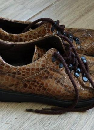 Туфли женские кожаные