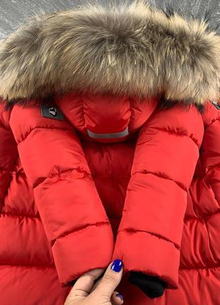 Зимнее пальто с натуральным мехом енота5 фото