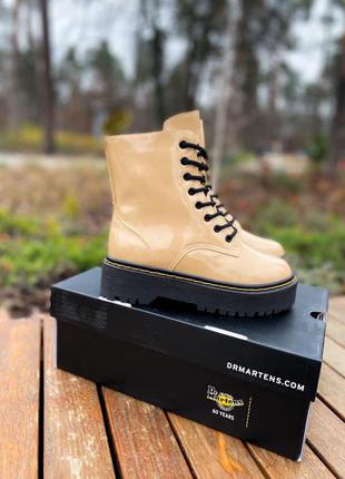 Сапоги dr.martens jadon beige patent premium(fur)  замок ☑️2 фото