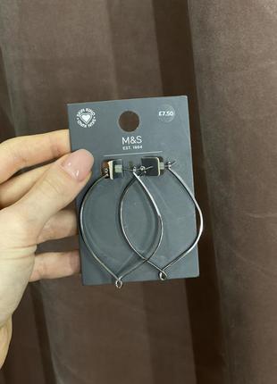 Сережки серьги серебро закрученные петля marks & spencer