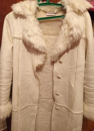 Шубка на праздник,  пальто на овчине с мехом белое, праздничное5 фото