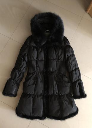 Класний пуховик , пальто куртка