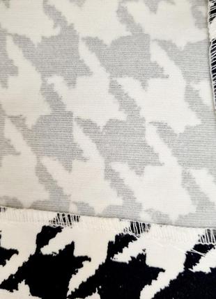 Новая короткая черно-белая юбка-трапеция h&m, с принтом "гусиная лапка".4 фото