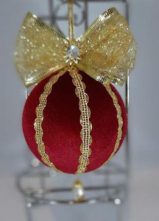Елочный шар ручной работы 8см красный с золотом1 фото