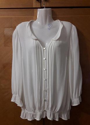 Брендовая полупрозрачная  вискозная блуза р.14 от next  в винтажном  стиле с нюансом