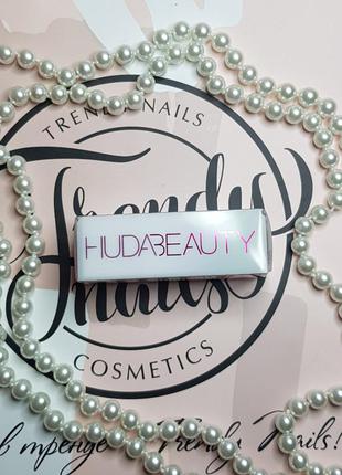 Huda beauty diamond balm in negligee блиск для губ 2.8 g1 фото