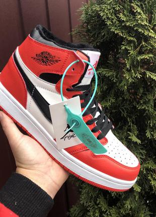 Чоловічі зимові кросівки nike air jordan шкіряні червоний білий