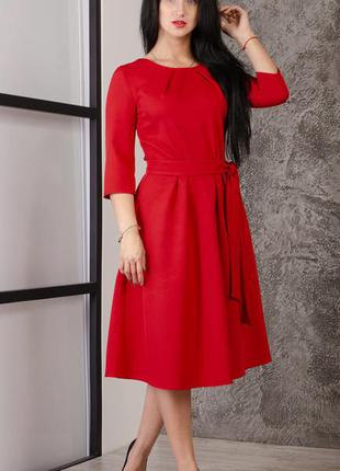 Яркое красное платье на весну размер 44