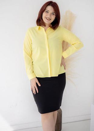 Элегантная желтая батальная блуза приталенного фасона в деловом стиле под юбку  50, 52, 54
