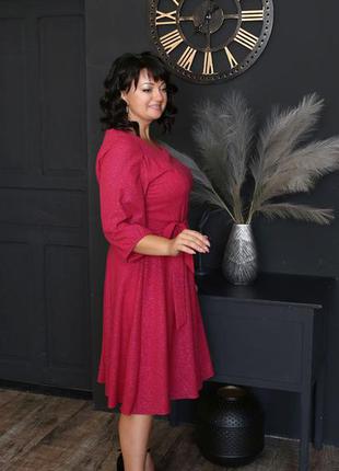 Красивое приталенное женское платье с пышной юбкой красного цвета с блеском больших размеров  50, 52, 54, 562 фото