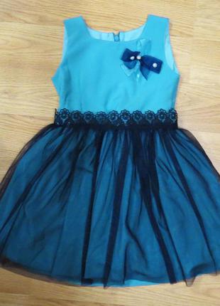 Нарядне плаття для дівчинки (3-4, 4-5 років) угорщина