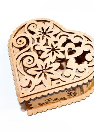Шкатулка дерев'яна серце різьблена шкатулка під розпис ажурне різьблене сердечко дерев'яна яна шкатулка серце2 фото