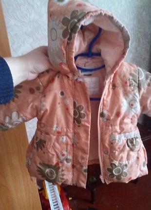 Курточка на дівчинку