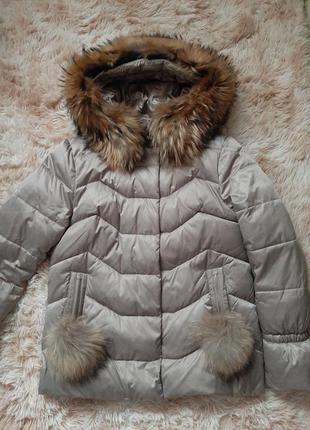 Шикарна зимова куртка з натуральним хутром