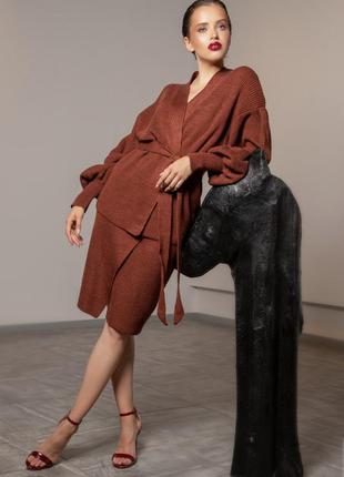 Коричневая женская деловая юбка на запах: акрил, мохер, шерсть 42-44, 44-469 фото
