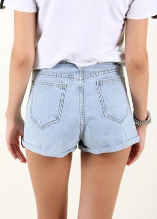 Женские короткие джинсовые шорты светло-голубые3 фото